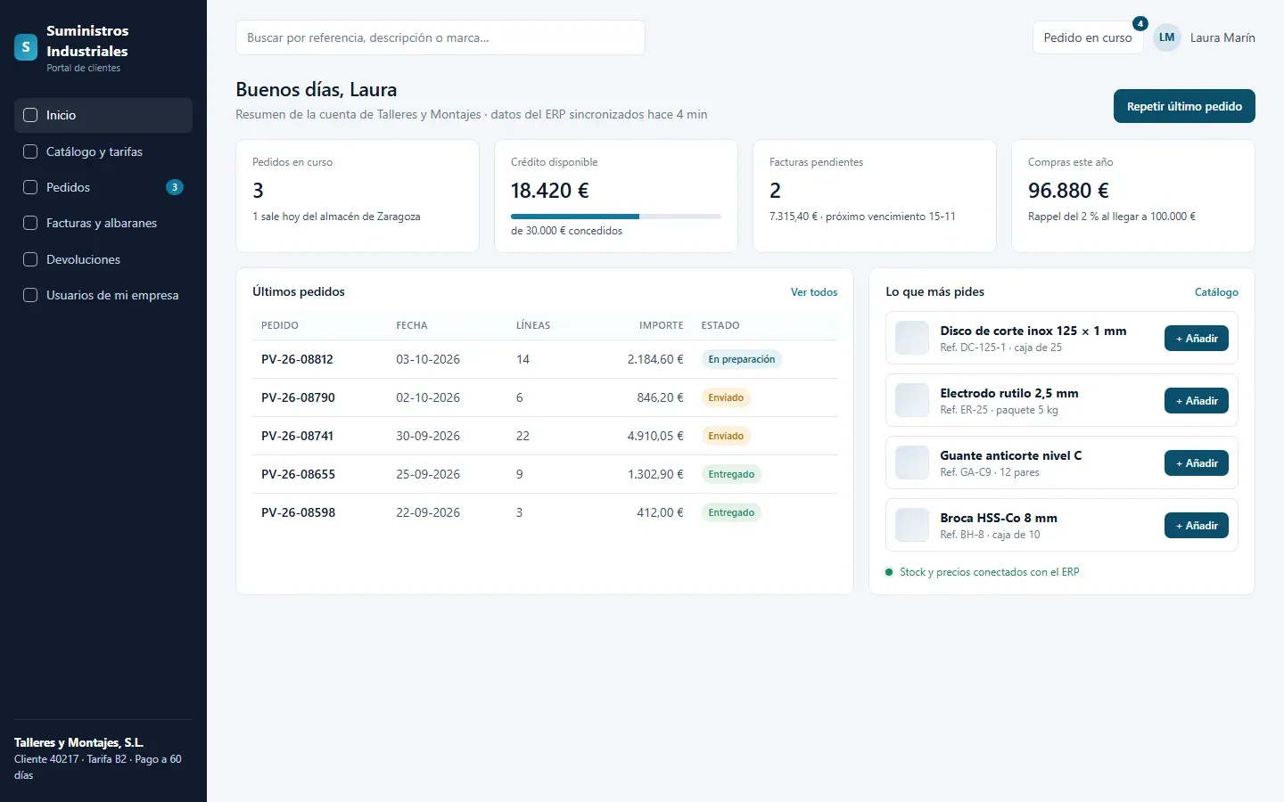 Portal de clientes B2B: inicio con pedidos en curso, crédito disponible y facturas pendientes
