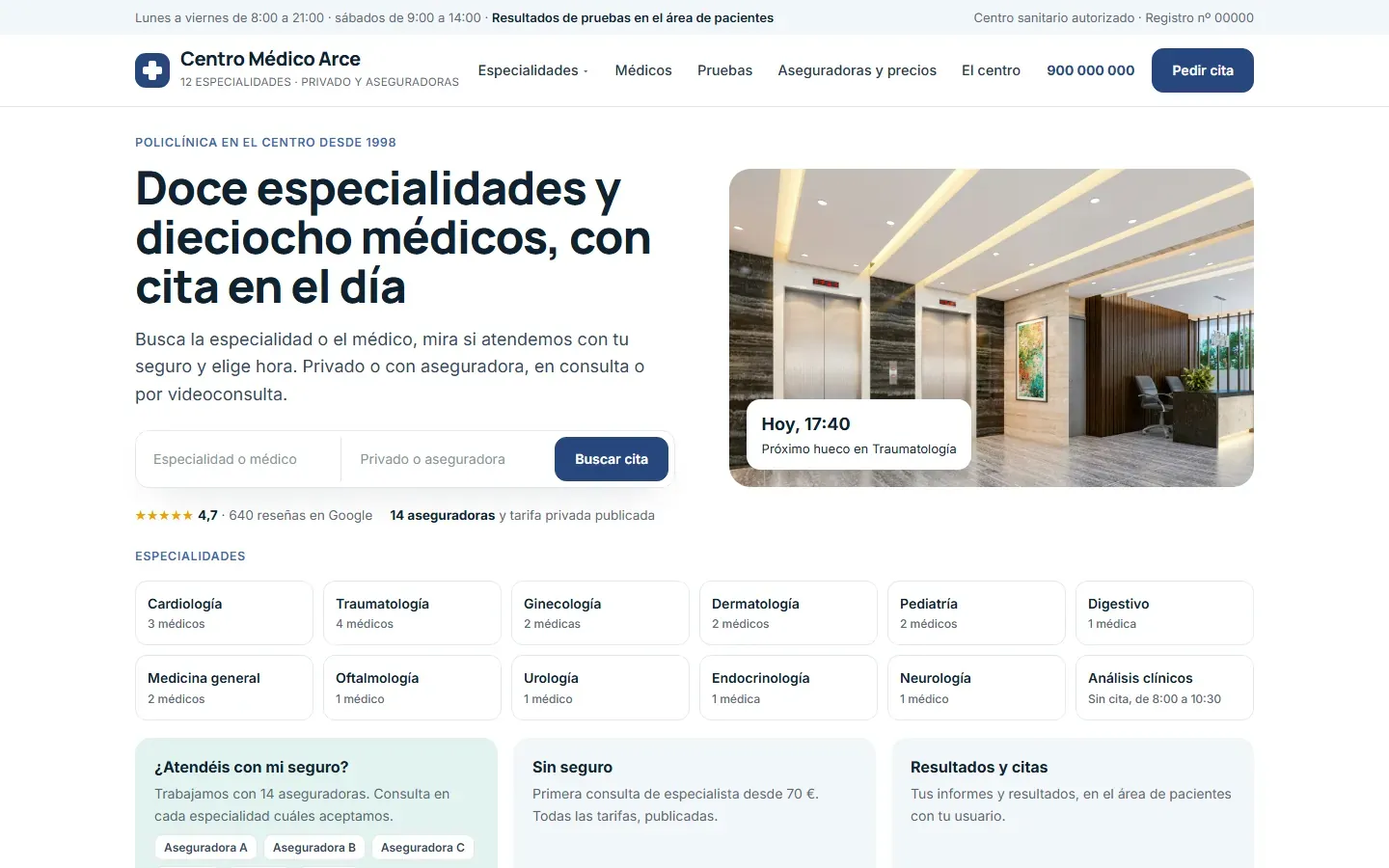 Web de un centro médico con la recepción vacía, el próximo hueco libre, un buscador de especialidad o médico con privado o aseguradora, las doce especialidades y si atienden con tu seguro