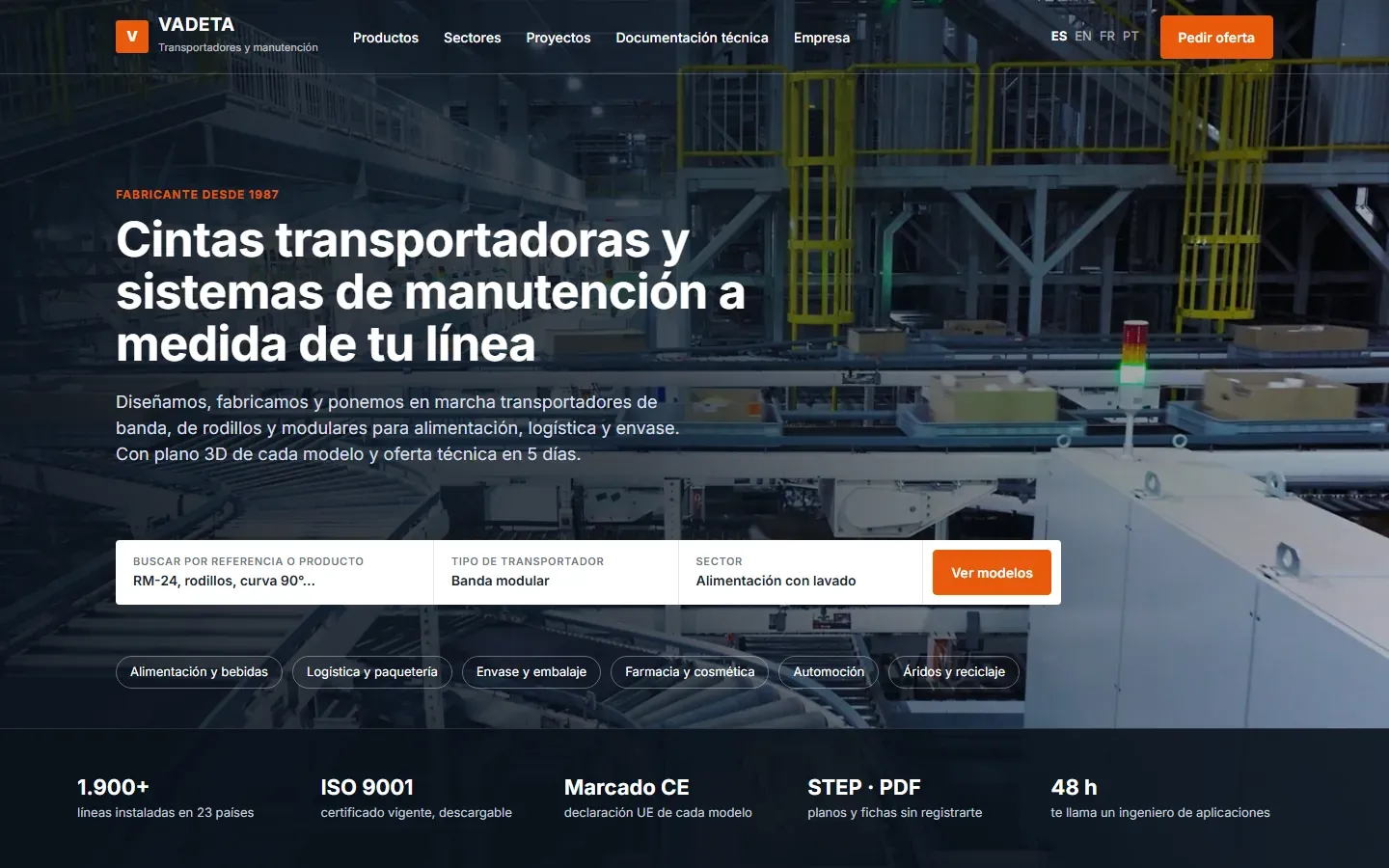 Web de un fabricante de cintas transportadoras: portada con foto de planta, buscador por referencia, tipo y sector, y las cifras de la empresa con ISO 9001 y marcado CE
